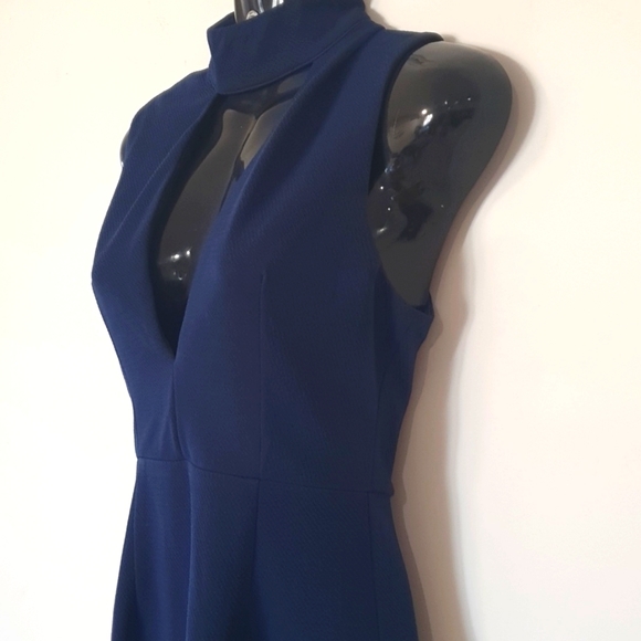 Tiger Mist Size M Navy Blue High Neck Sleeveless Dress Size 12 approx - Picture 3 of 8